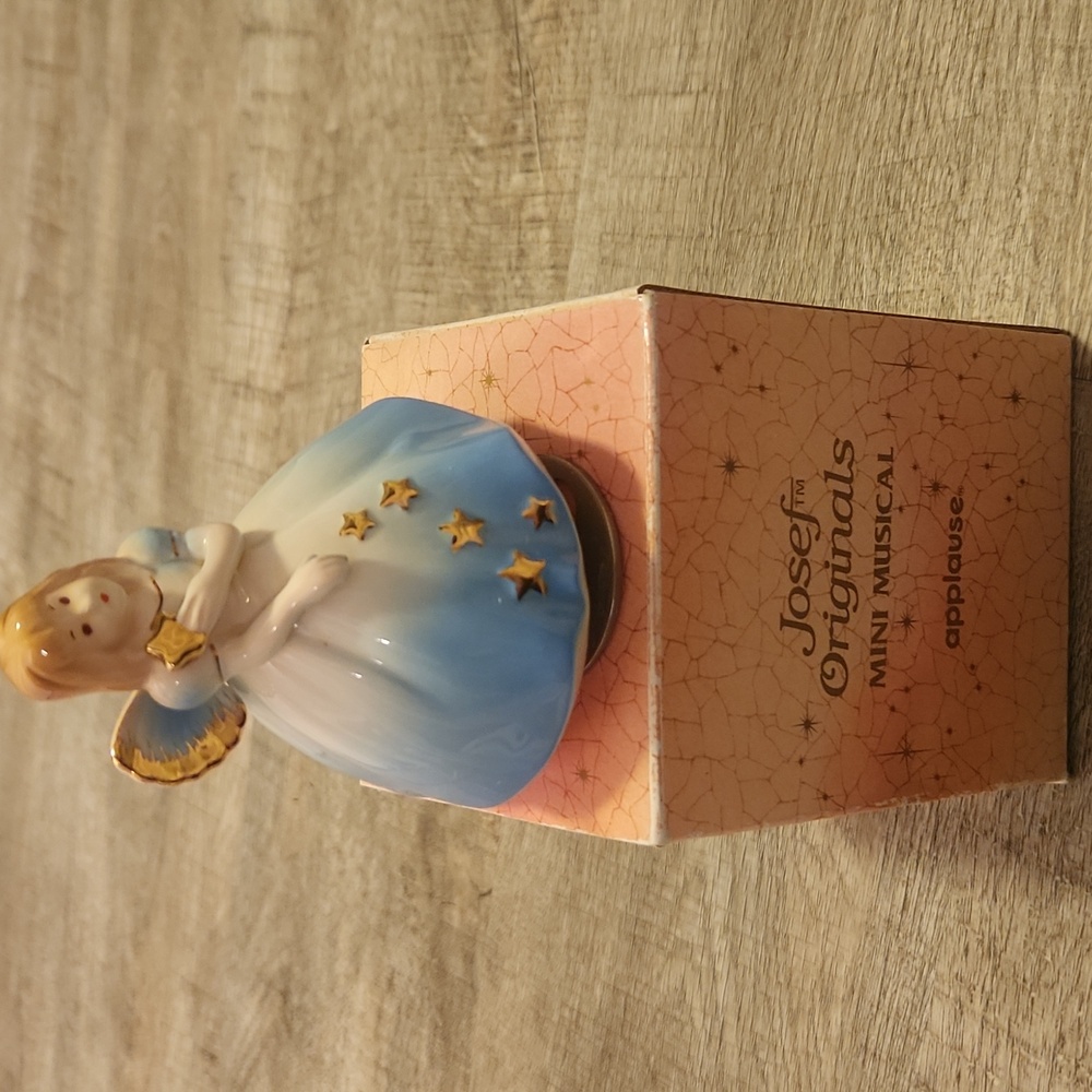 Josef Originals Mini Musical Angel Figurine